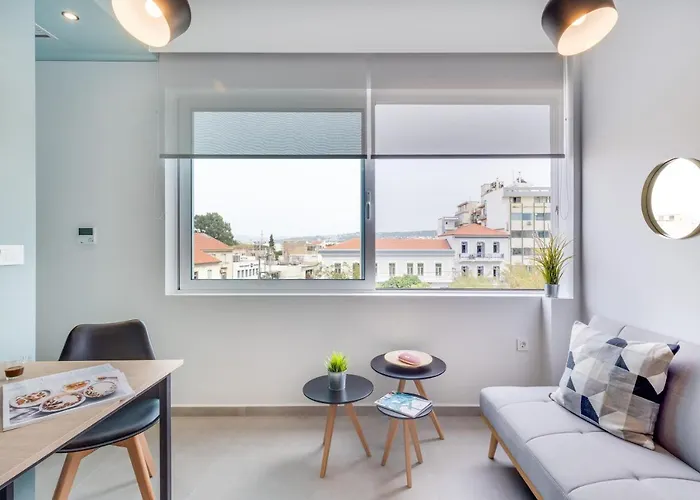 Koukou -fast Wifi- 5' To Old Town Chania (Crete)